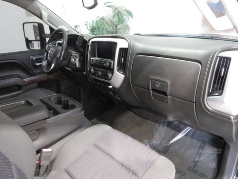 Used 2015 GMC Sierra 2500 SLE w/ SLE Preferred Package AWD/4WD image 10