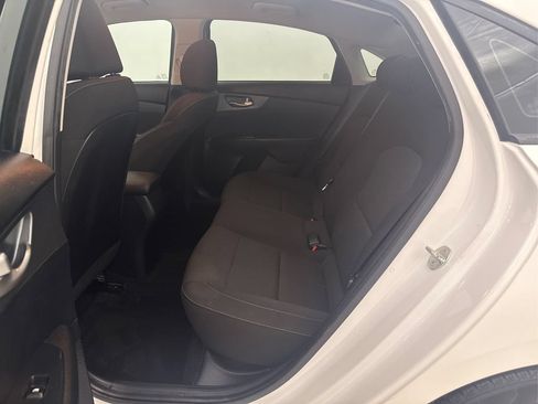 Used 2020 Kia Forte Sedan FWD image 12