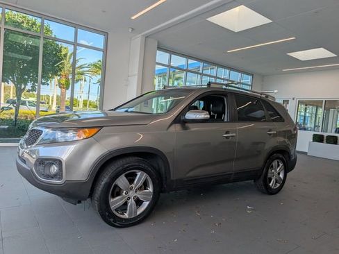 Used 2012 Kia Sorento EX FWD image 3