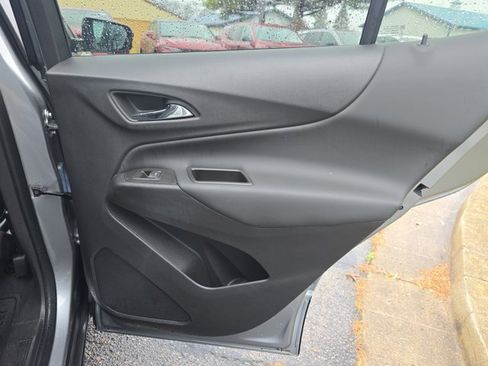 Used 2024 Chevrolet Equinox LT image 17