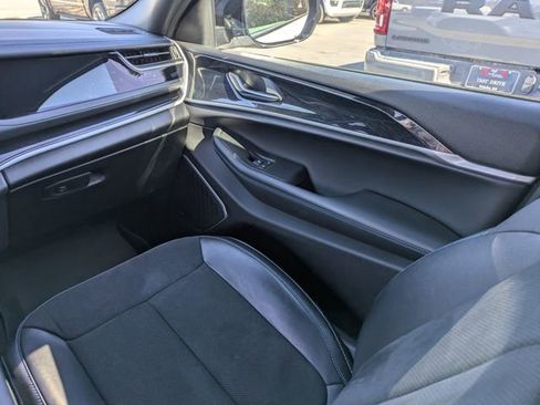 Used 2022 Jeep Grand Cherokee Trailhawk image 18