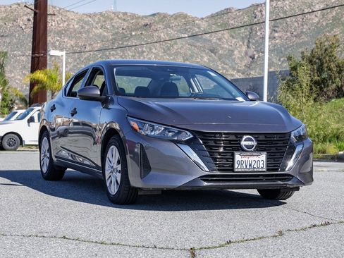 Used 2024 Nissan Sentra S image 2