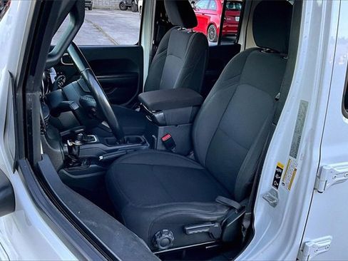 Used 2022 Jeep Wrangler Unlimited Sport image 18