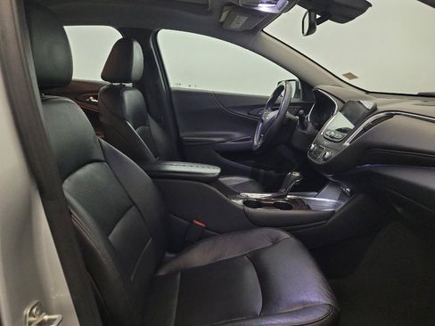Used 2020 Chevrolet Malibu Premier FWD image 21