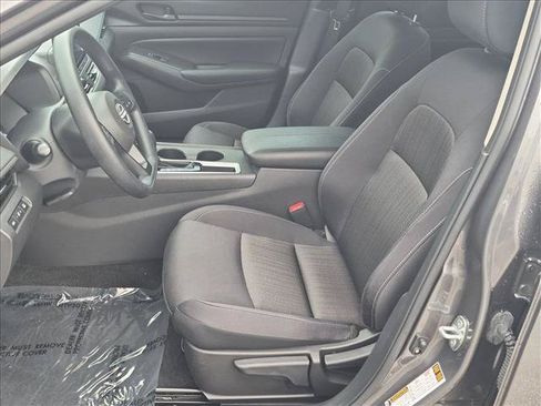 Certified 2025 Nissan Altima 2.5 S FWD image 15