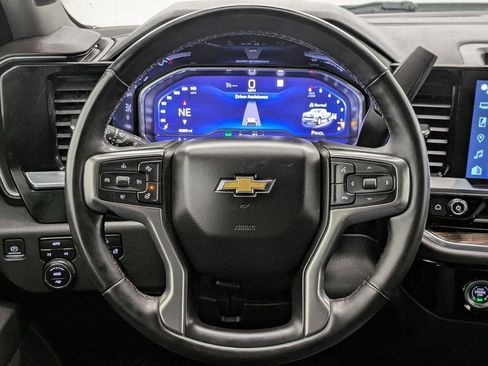 Used 2023 Chevrolet Silverado 1500 LT AWD/4WD image 20