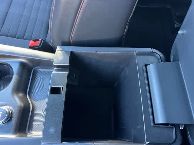 Used 2025 Ford Explorer ST-Line w/ Premium Package RWD image 27