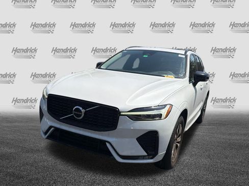 Certified 2024 Volvo XC60 B5 Core w/ Protection Package Premier AWD/4WD image 43