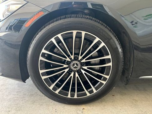 Used 2022 Mercedes-Benz S 580 4MATIC Sedan w/ Rear Seat Package image 16