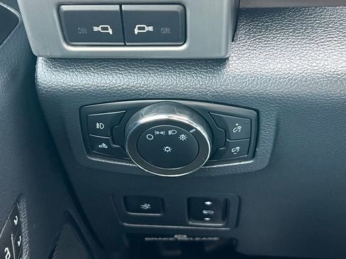 Used 2022 Ford F250 Platinum w/ FX4 Off-Road Package image 33