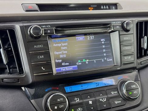 Used 2018 Toyota RAV4 XLE image 34