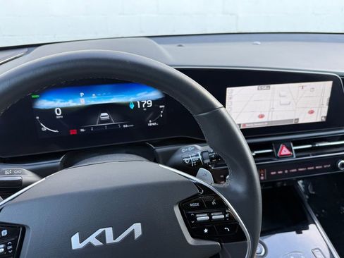 Used 2024 Kia Niro Wind FWD image 33