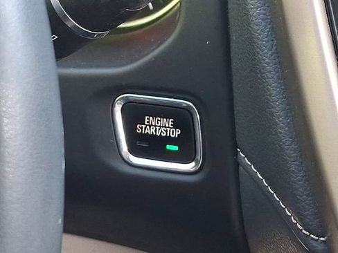 Used 2023 GMC Acadia Denali w/ Denali Ultimate Package AWD/4WD image 31