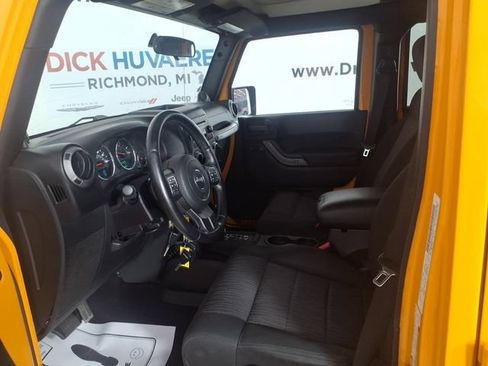 Used 2012 Jeep Wrangler Unlimited Sport AWD/4WD image 12