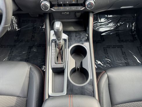 Used 2025 Nissan Altima 2.5 SR image 41