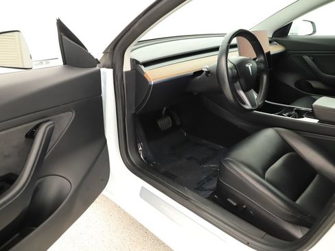 Used 2018 Tesla Model 3 Long Range AWD/4WD image 13