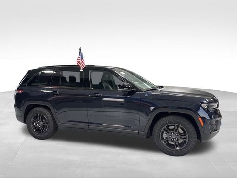 New 2024 Jeep Grand Cherokee Trailhawk w/ Advanced Protech Group II AWD/4WD image 8