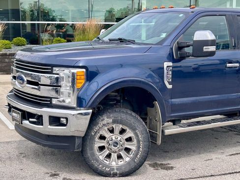 Used 2017 Ford F350 Lariat AWD/4WD image 2