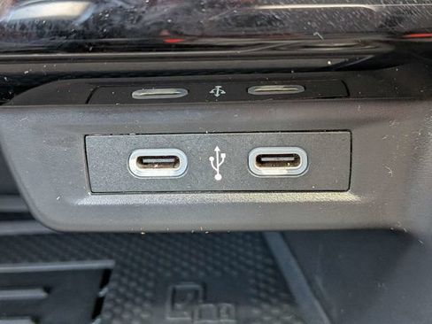 Used 2025 Volkswagen Jetta SE FWD image 22