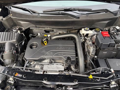 Used 2025 Chevrolet Equinox LT image 33