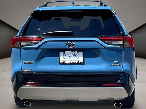 Used 2022 Toyota RAV4 SE w/ Convenience Package AWD/4WD image 4