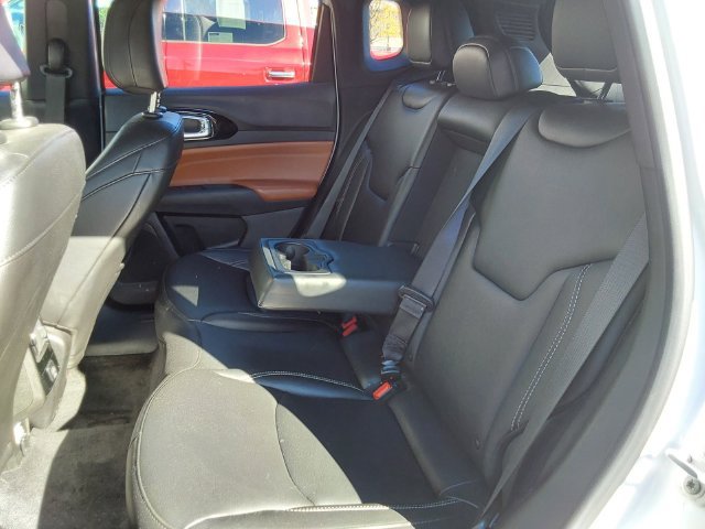 Used 2025 Jeep Compass Limited AWD/4WD image 14