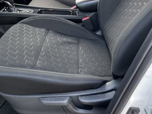 Used 2023 Nissan Kicks SV image 23