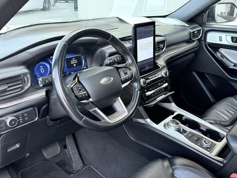 Used 2021 Ford Explorer Platinum w/ Equipment Group 601A image 21