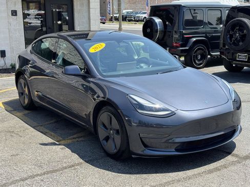 Used 2023 Tesla Model 3 Standard Range RWD image 16
