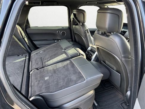 Used 2019 Land Rover Range Rover Sport HSE image 25