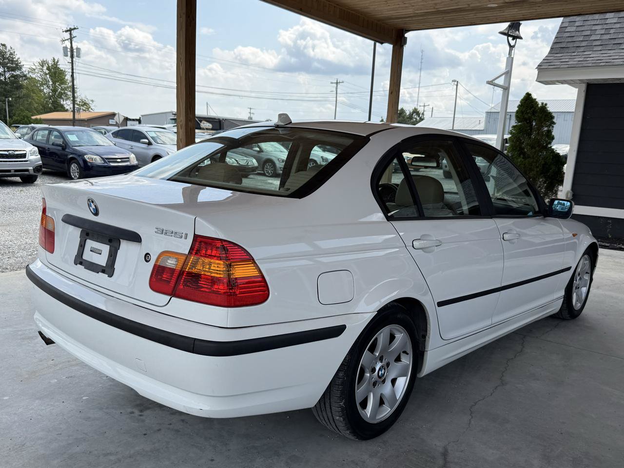 Used 2003 BMW 325i Sedan RWD image 27