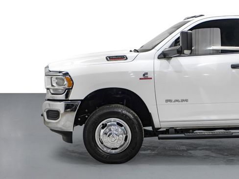 Used 2022 RAM 3500 Tradesman AWD/4WD image 10