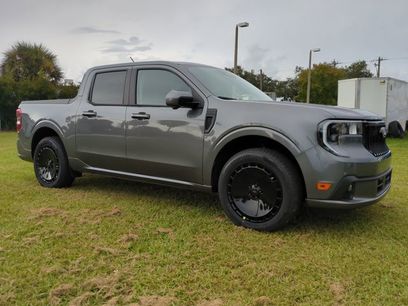 New 2025 Ford Maverick Lobo