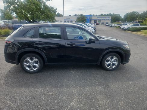 Used 2024 Honda HR-V LX image 11
