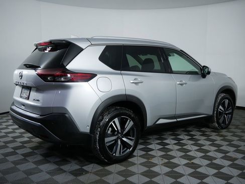 Used 2023 Nissan Rogue SL w/ SL Premium Package image 8