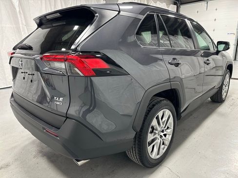Used 2025 Toyota RAV4 XLE Premium image 7
