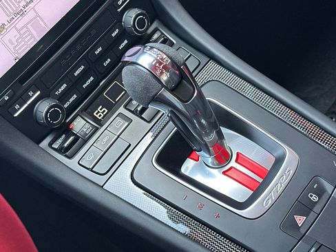 Certified 2018 Porsche 911 GT2 RS RWD image 26