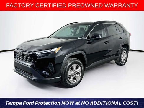 Used 2022 Toyota RAV4 XLE FWD image 1