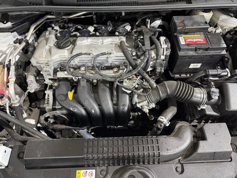 Used 2022 Toyota Corolla LE image 40