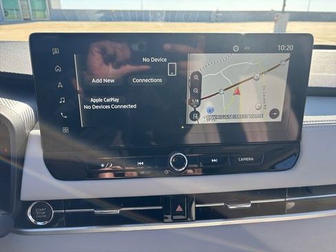 Used 2025 Mitsubishi Outlander SEL image 24