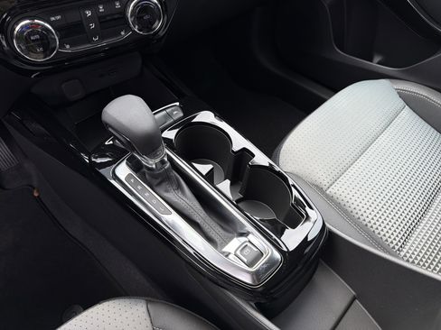 New 2026 Chevrolet Trax LT w/ Midnight Edition image 28