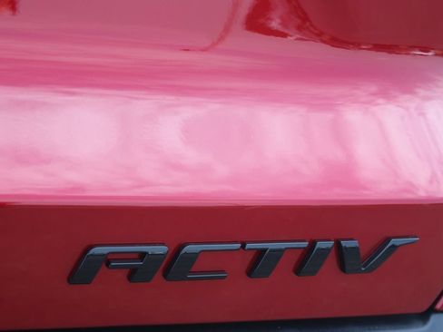 New 2026 Chevrolet Equinox ACTIV AWD/4WD image 16
