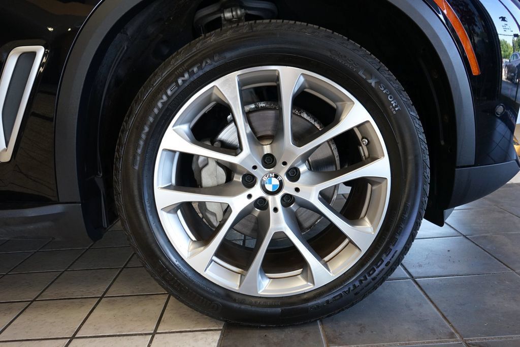 Used 2021 BMW X5 xDrive40i w/ Executive Package AWD/4WD image 65