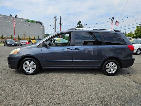 Used 2008 Toyota Sienna LE image 6