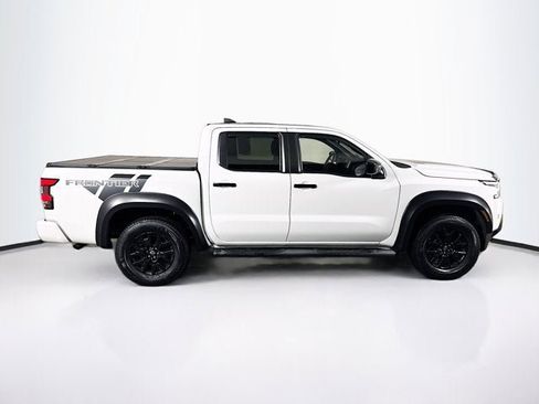 Used 2023 Nissan Frontier SV w/ Midnight Edition Package image 4