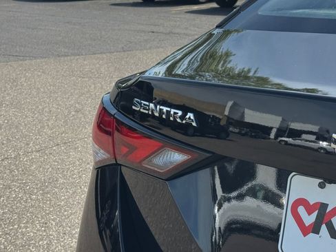 Used 2023 Nissan Sentra SV FWD image 35