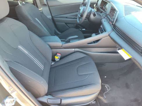 New 2026 Hyundai Elantra Sport FWD image 19