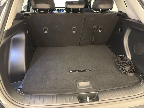 Used 2025 Hyundai Kona Limited AWD/4WD image 12