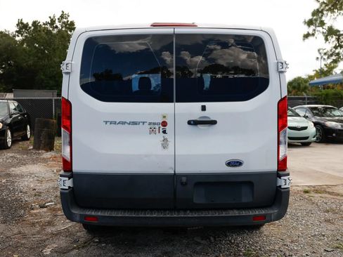 Used 2018 Ford Transit 250 130 Low Roof w/ Exterior Upgrade Package RWD image 5