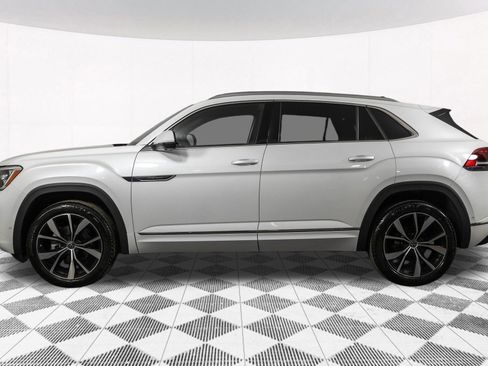 Used 2024 Volkswagen Atlas Cross Sport SEL Premium R-Line image 18